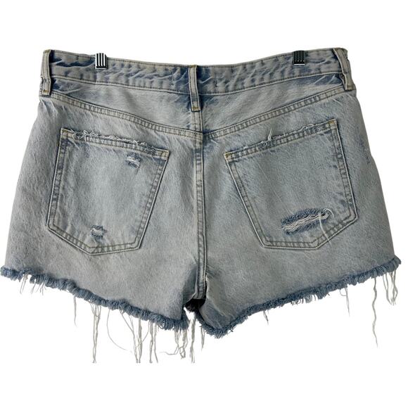 We The Free Women Blue Denim Shorts Grunge Distressed Button Fly Raw Hem Size 31 - Picture 2 of 12